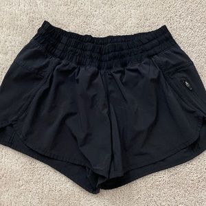 Lulu lemon black shorts